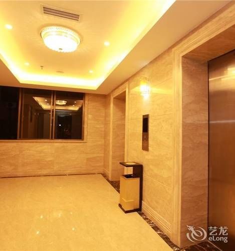 Jiayun Hotel Chengdu Bagian luar foto