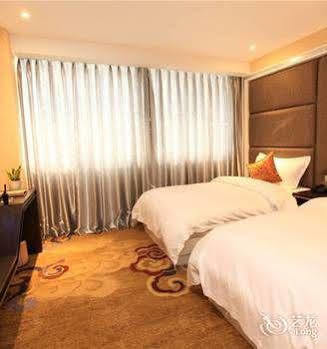 Jiayun Hotel Chengdu Bagian luar foto
